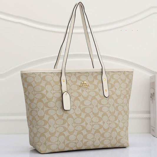 Coach Large Size Shoulder Bag